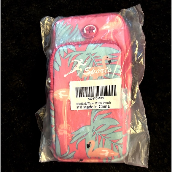 Flamingo🦩Pattern Water Bottle Pouch Bag/Armband - Picture 2 of 10